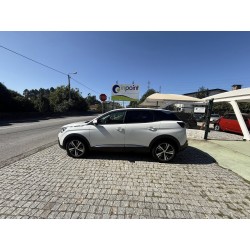 PEUGEOT 3008 1.6 ALLURE