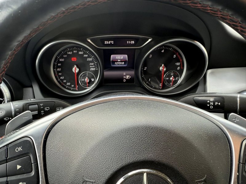 Mercedes CLA 200 d Shooting Brake AMG Line Aut. - Foto 9