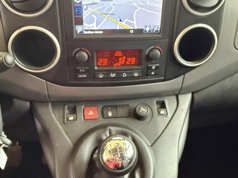 Peugeot 1.6 Blue-HDi Active 5 Lugares - Foto 10