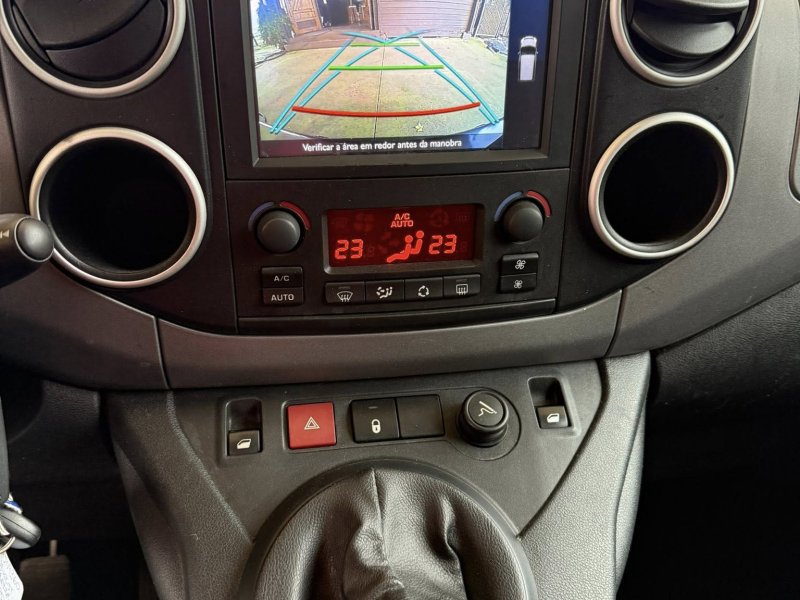 Peugeot 1.6 Blue-HDi Active 5 Lugares - Foto 9