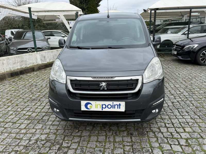 Peugeot 1.6 Blue-HDi Active 5 Lugares - Foto 2