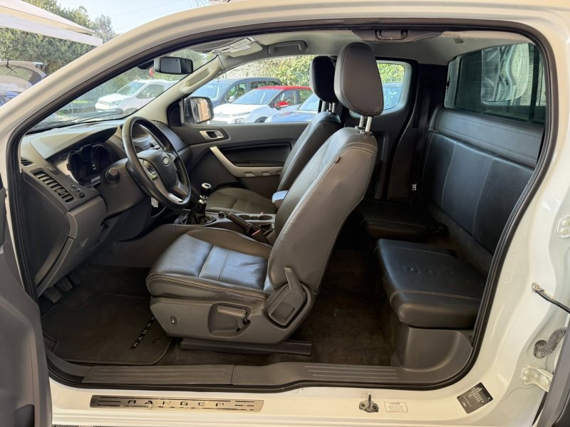 Ford Ranger 2.2 TDCI Limited 4x4 4 Lug - Foto 8