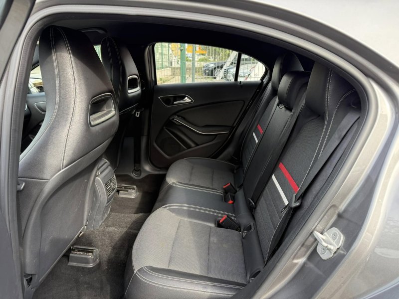 Mercedes A 160 CDI Urban - Foto 12