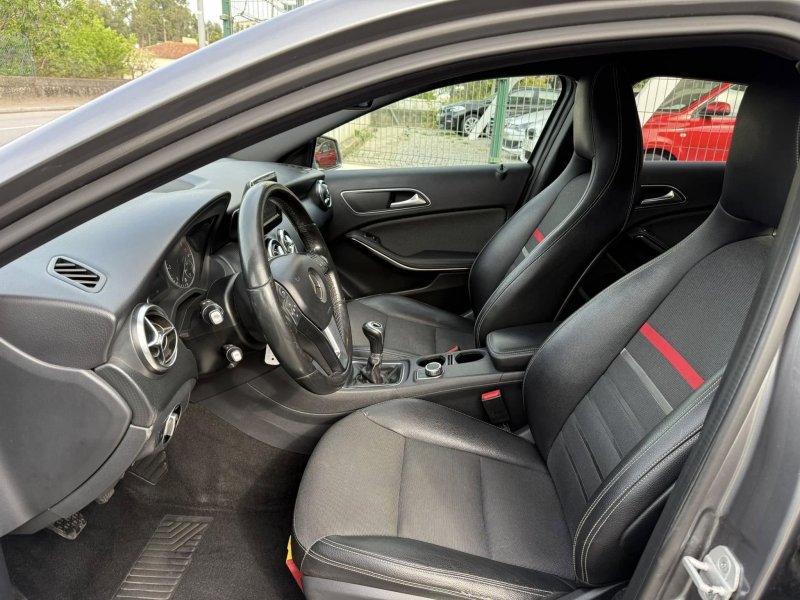 Mercedes A 160 CDI Urban - Foto 11